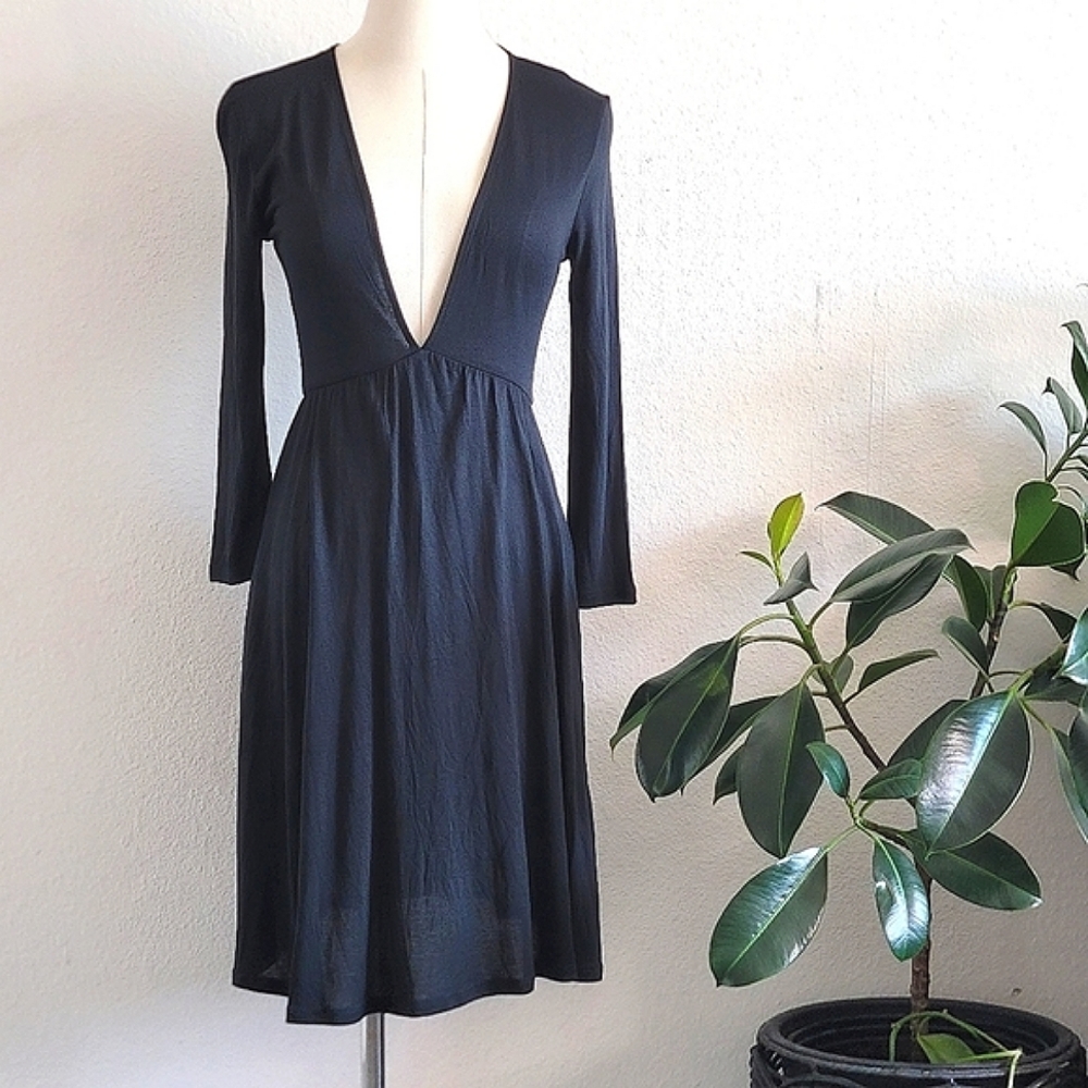🆕️ Urban Outfitters Deep Plunge Dress